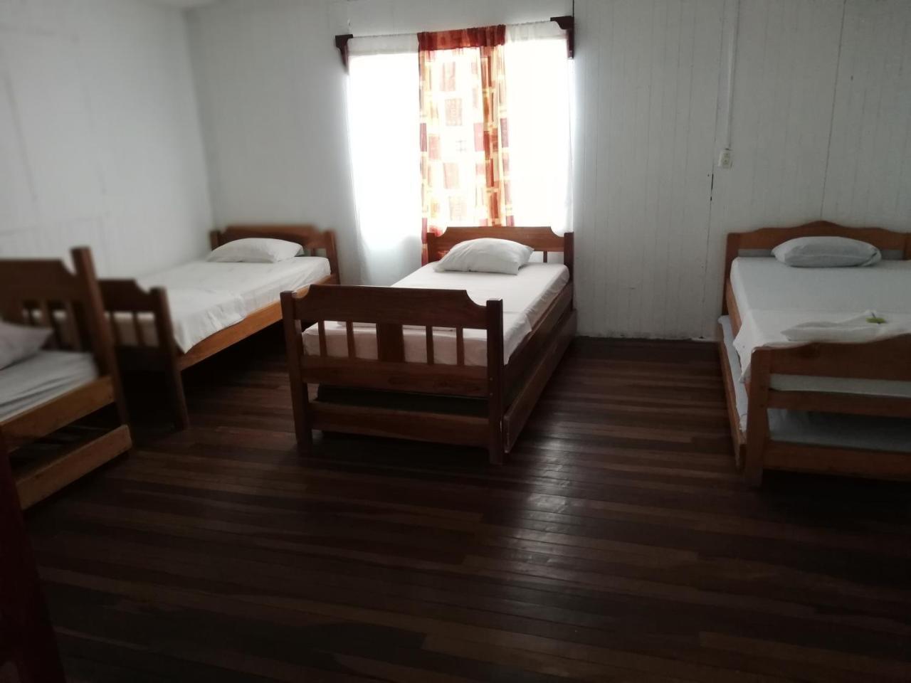 Hostel Orozco - Costa Rica Río Cuarto Exteriör bild